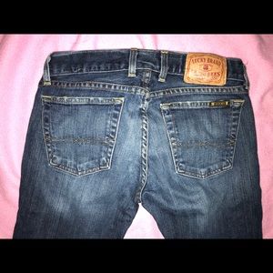 Size 4/27 Lucky Brand jeans